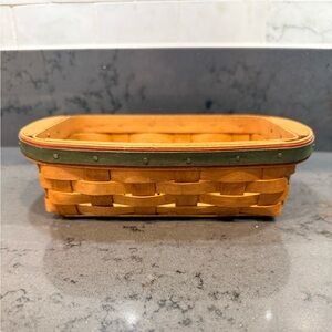 Small Longaberger Basket with Green Trim